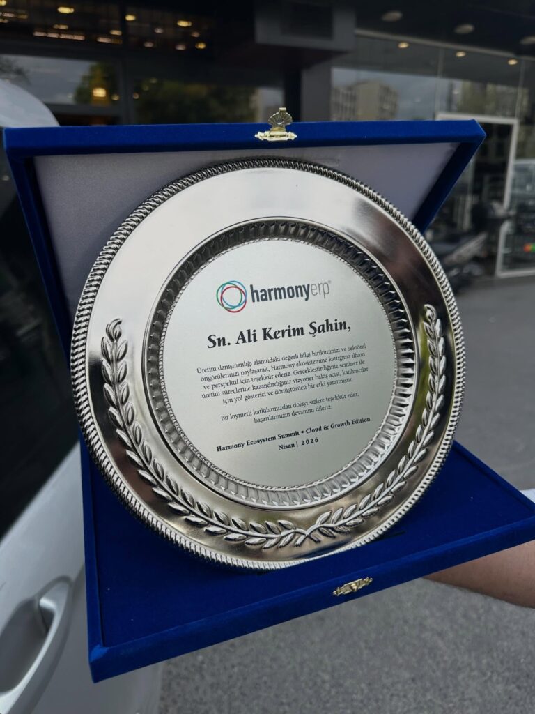 Gümüş Tabak İşlemeli Vip Plaket Taktim Ödülleri.
